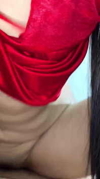maalkin ne seks ke lie apni hot naukar ko bahkaaya