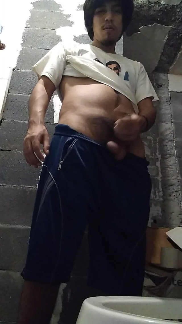 Pee Horny (Alex Alejandro) Pee Horny (Alex Alejandro)
