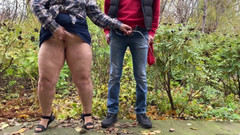 OurFetishLife: परिपक्व सौतेली माँ सौतेले बेटे का ध्यान आकर्षित करती है