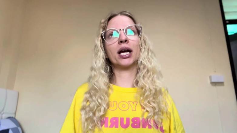 Goddess_Bella_Rae: Kadın kılıklı olmayı çok kolaylaştıracak kolay numara!