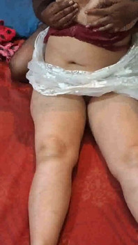 Bhabhi Randi panas India mengongkeknya pada gaya romantik