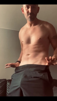 I Keep Forgetting My Underwear and These Shorts Really Don’t Hide My Bulge at All
