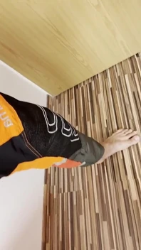 Hivis中的伐木工撸管他的大鸡巴和肌肉崇拜