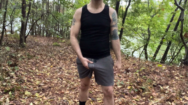 Hairy Wolfe: Buddy kacak melancap di tepi tasik di Taman Tempatannya Terdedah...