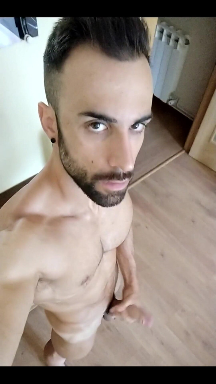 Zeus Ray: I´m so Horny...