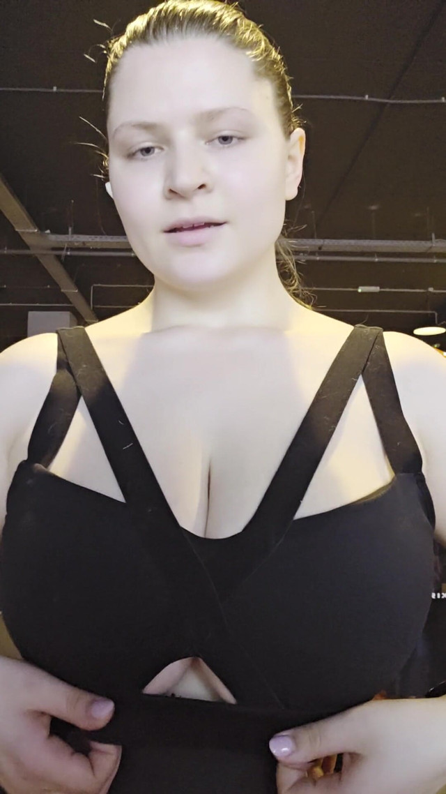 Gym Girl (Tina Angel)