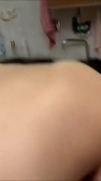 Lara italiana milf que por una polla se corre
