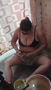 Naken bad show desi bhabhi