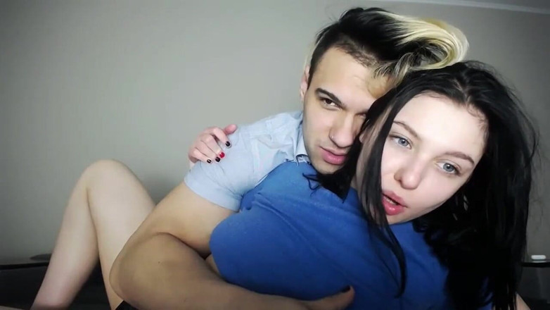 JuiceLussie: Teen Couple on Web Cam