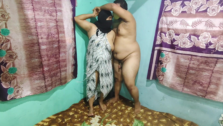 Gulaab: 섹시한 무슬림 비치 댄스