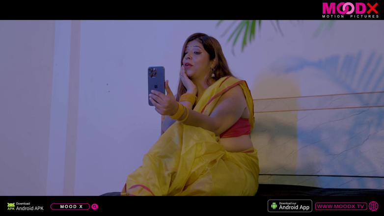 Mood X VIP: Bhabhi India dengan buah dada besar dibogelkan oleh adik ipar...