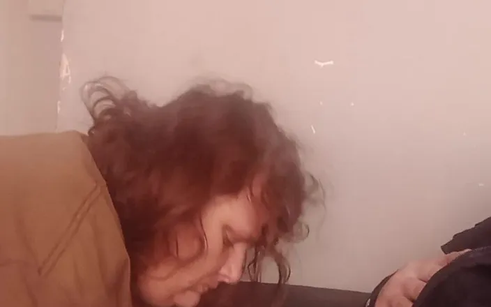 hothouse18xxx: Blowjob in the Living Room Untill Cum in Stacy's Mouth
