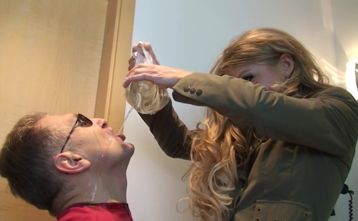 Femdom Austria: My piss drinking slave!
