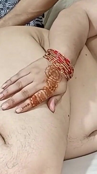 인도 커플의 애널 치료 섹시하고 아름다운 큰 엉덩이 따먹기
