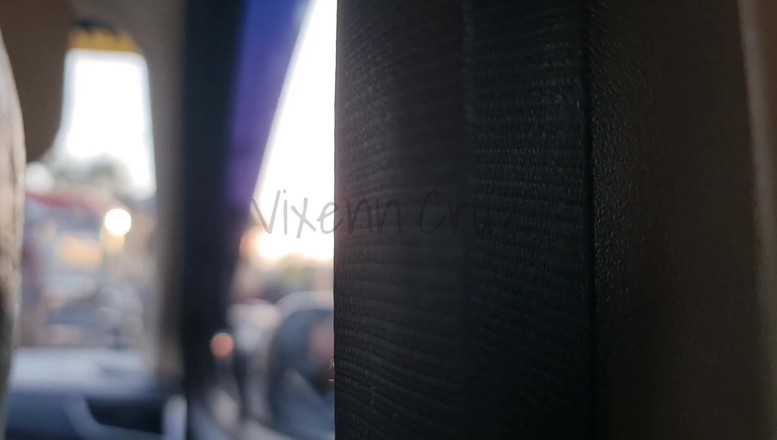 Vixenn Cruz: Risky Public Masturbation Inside the Taxi Non-tinted