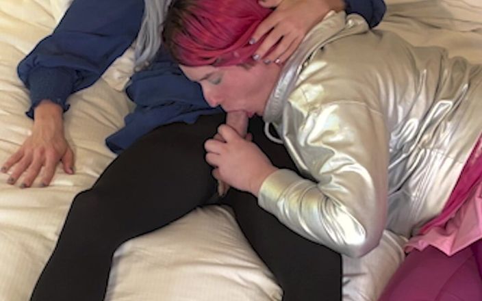 Sissy Bailey Wilde: Superba zeiță Femboy are parte de muie de la Maeștrii...