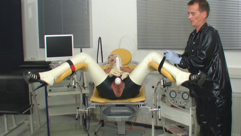 Rubber & Clinic Studio - 1ATOYS: Memompa vakum di karet