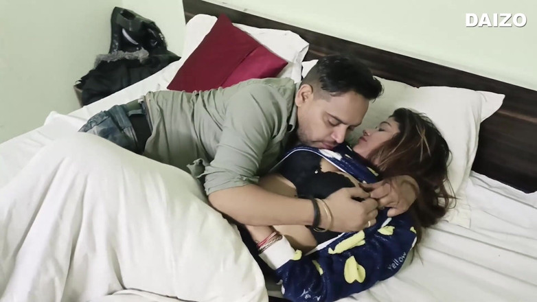 Daizo Premium: Indian Married Wife Fucked by Dewar Cum in Her Mouth...