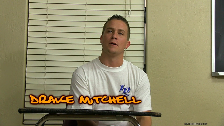 Teach Twinks: Drake: Krátký chlap, Hlasitá ústa