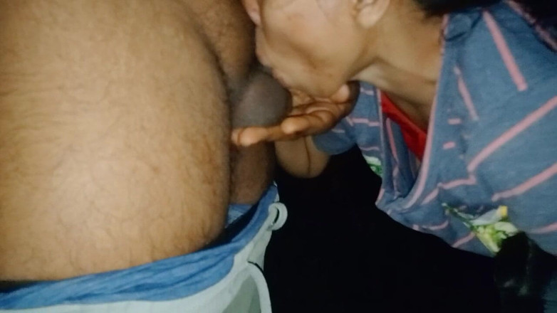 NikiRathod: Dag 2 av avsugning i djungeln med Divya - avsugningsserie