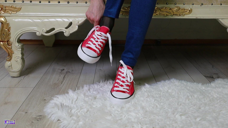 KimisWorld: Black stocking tease - footplay slow dengan stoking nilon tipis