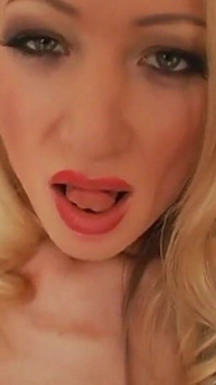 Diana Doll Słowacka blond dziwka dostaje głębokie jebanie przez Lexington
