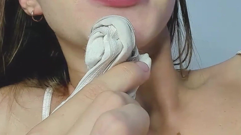 Skinny_lady69: Suck my panty cute