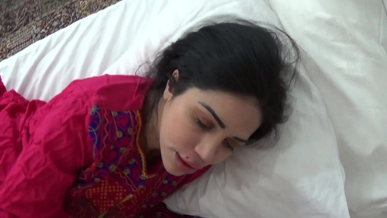 Amateur Homemade Porn: Afgan büyük götlü üvey annemle seks ateşli ve güzel