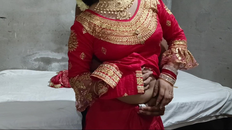 Vamika: pahli raat ke seks ka sabse trending vaayaral ememes vidiyo...