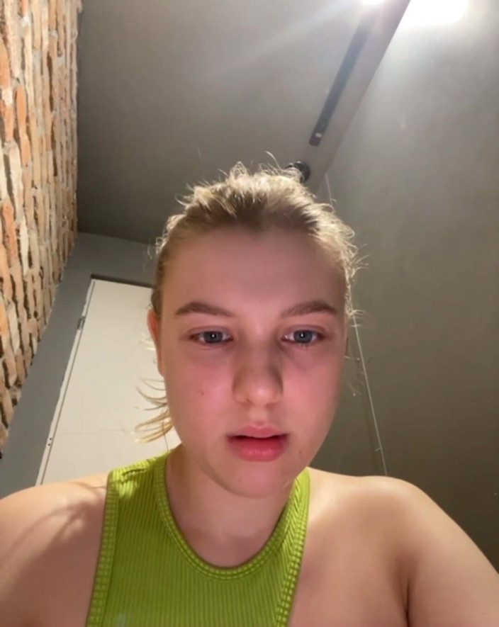 JuiceLussie: Masturbasi di depan umum. Pergi ke Dildo. Seks anal