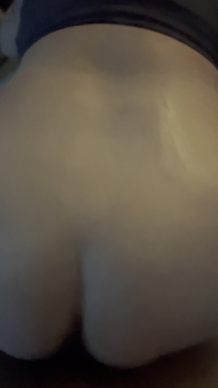 El Miggy 6x9: Det är lite våt röv fitta