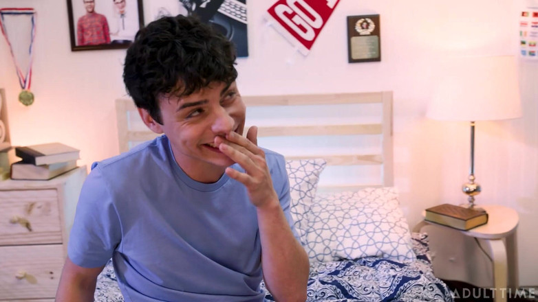 Heteroflexible: Heteroflexible - Twink Asher Day’s Naughty Revenge Seduces Christian Wilde in...