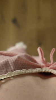 Strip-tease En POV Et Masturbation Rapide De La Chatte