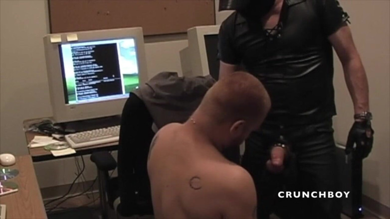 FETISH BDSM STUDIO: Sottomissione per papà con sculacciata BDSM da gangster