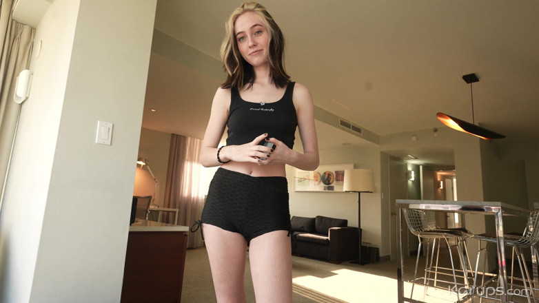 Karups POV: Hot teen stepdaughter wants to shows off her magic tricks