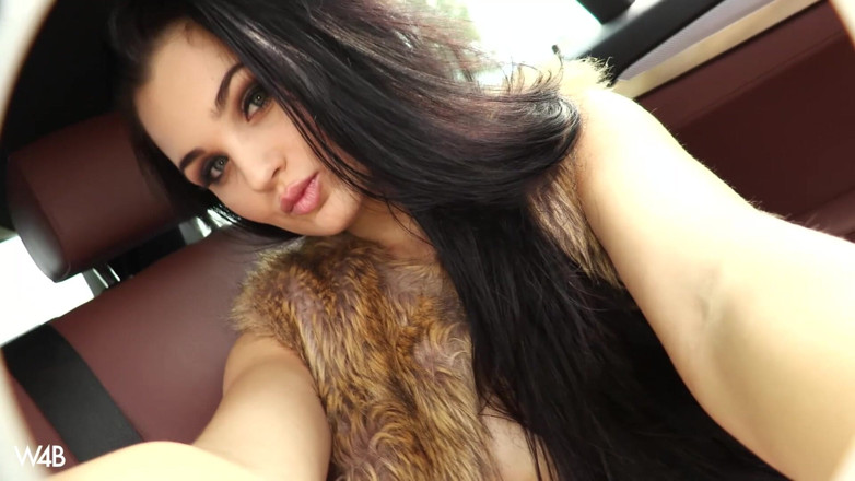 Watch4beauty: Keceriaan Celeste