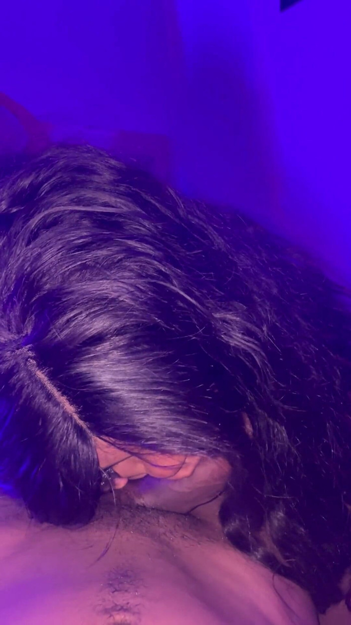 AndreaAndJean: Vollbusiges vollbusiges ebenholz-teen betrügt freund