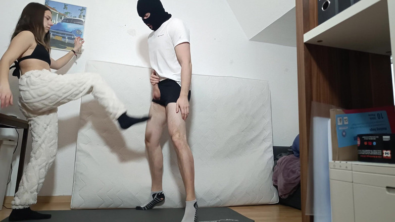 German ballsbusted: Sie Macht Meine Eier Beim 볼버스팅 카푸트