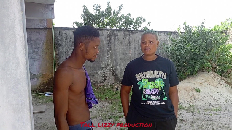 Tall_lizzy23: मेरे पति ने मुझे अपने गेटमैन को चोदते हुए लगभग पकड़ लिया