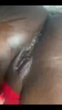 I-am bătut pizda, am făcut-o să ejaculeze de 12 ori - vibrator vs pulă mare și neagră
