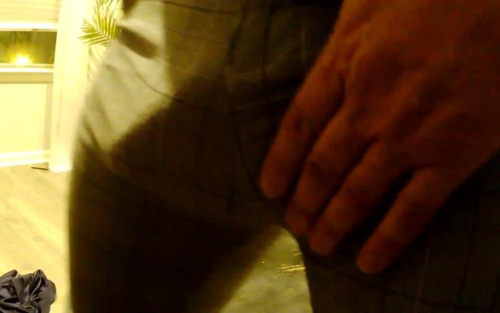 Dick Pants: Sundání denního pracovního oblečení