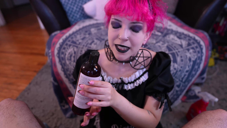 lilredvelvettt: Gótica empregada femdom punheta