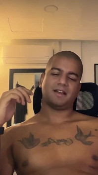 Gay submisif yang sesat menghinakan
