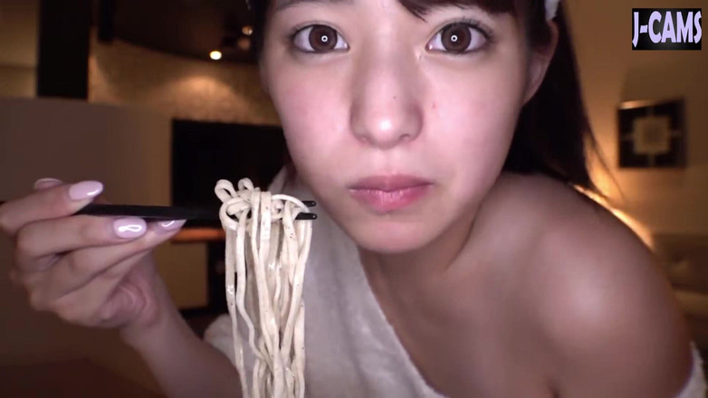 J-Cams: チャーミング・ビューティー。いたずらっぽい笑顔の遊び心のあるデート パート6