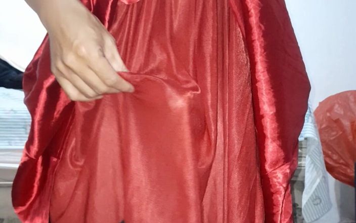 Naomisinka: Rosa kleid, masturbation, orgasmus