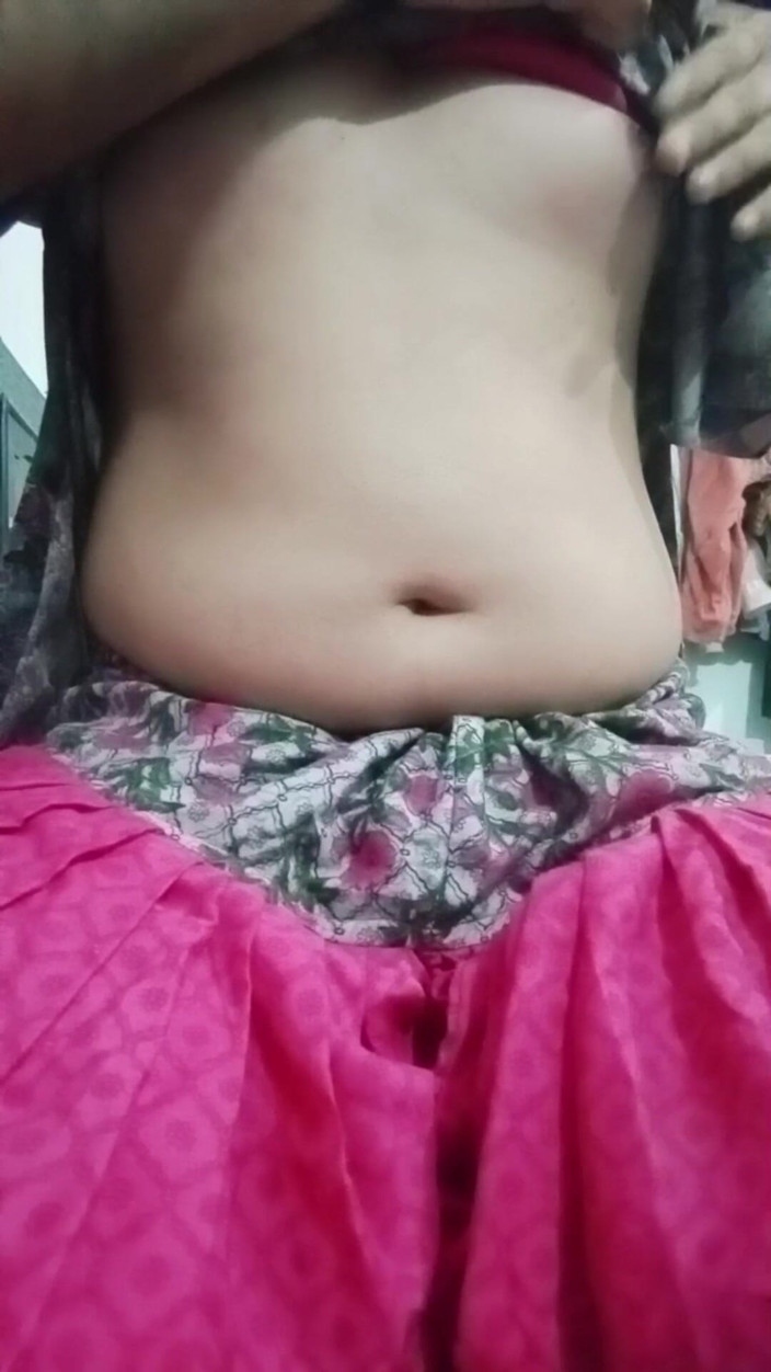 Gaurisissy: Indian Gay Crossdresser Gaurisissy Wygląda jak gospodyni domowa w Salwar...