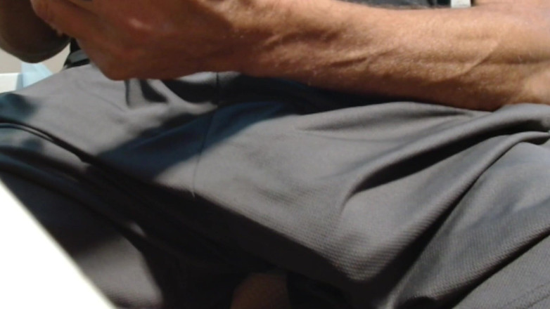 BBIG: Cash Master Huge Bulge and Precum on Webcam