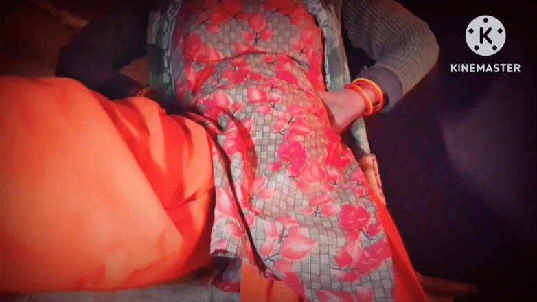 TricolorMusic3: Nosí focení, ona masturbuje Z vrcholu natáčení, nikdo není schopen...