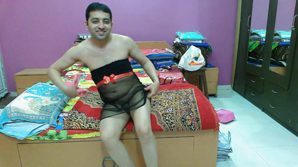 Cute & Nude Crossdresser: Crossdresser banci seksi Sweet Lollipop dalam pakaian dalam tanpa strap-on,...