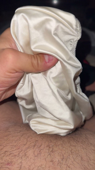 Bigbrook45: Culotte en satin